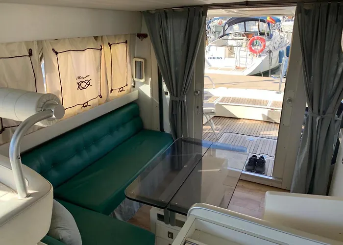 Bateau-hôtel Barco *