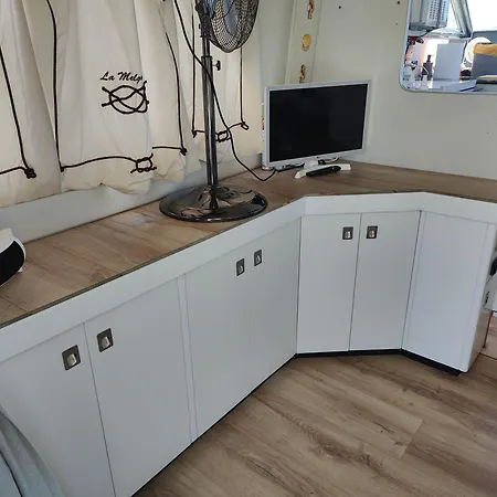 Bateau-hôtel Barco *